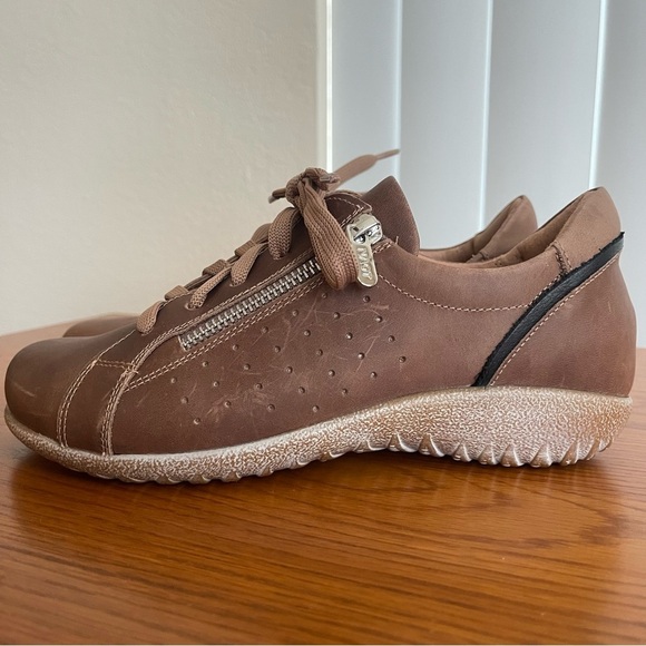NAOT Moko Sneaker Women’s Size 37 / 6-6.5 - Picture 4 of 15